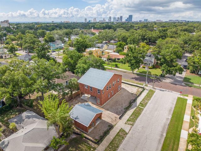 1341 28TH AVENUE N, St Petersburg, FL 33704