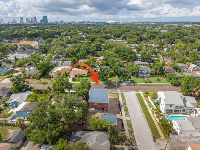 1341 28TH AVENUE N, St Petersburg, FL 33704