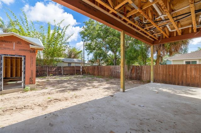 1341 28TH AVENUE N, St Petersburg, FL 33704
