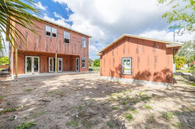 1341 28TH AVENUE N, St Petersburg, FL 33704