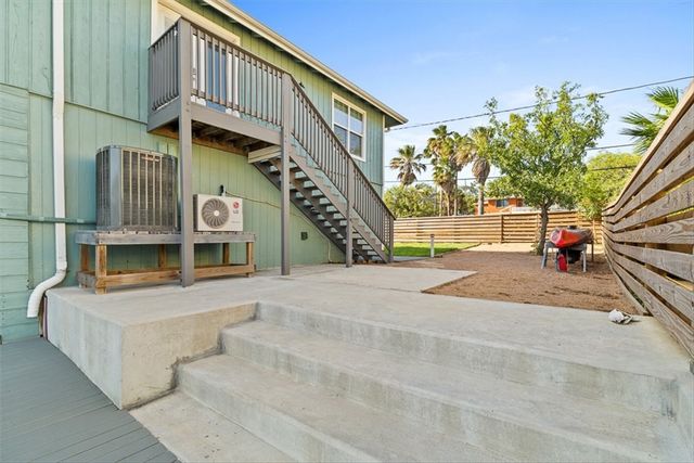 502 N Sandpiper, Ingleside, TX 78362