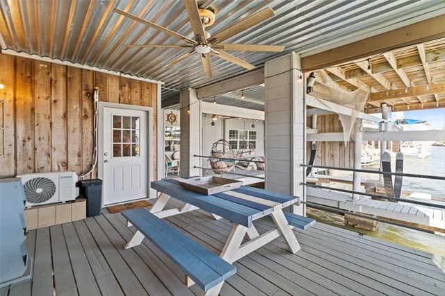 502 N Sandpiper, Ingleside, TX 78362