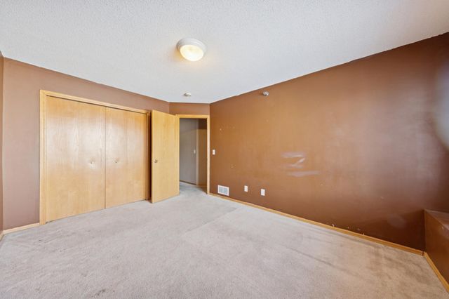 10739 Unity Lane N, Brooklyn Park, MN 55443