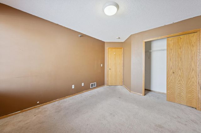 10739 Unity Lane N, Brooklyn Park, MN 55443