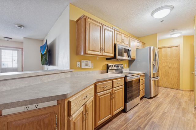 10739 Unity Lane N, Brooklyn Park, MN 55443