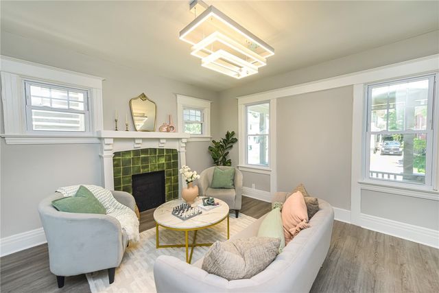 429 Hazelwood, Rochester, NY 14609
