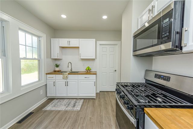 429 Hazelwood, Rochester, NY 14609