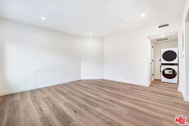 16185 W Sunset Blvd 8, Pacific Palisades (los Angeles), CA 90272