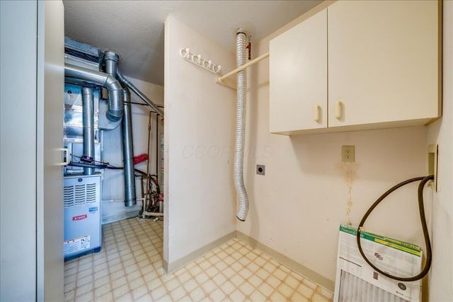 332 Hidden Ravines Drive, Powell, OH 43065