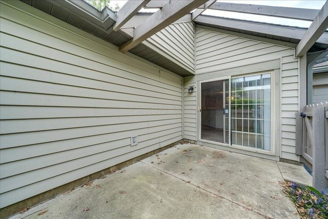 332 Hidden Ravines Drive, Powell, OH 43065
