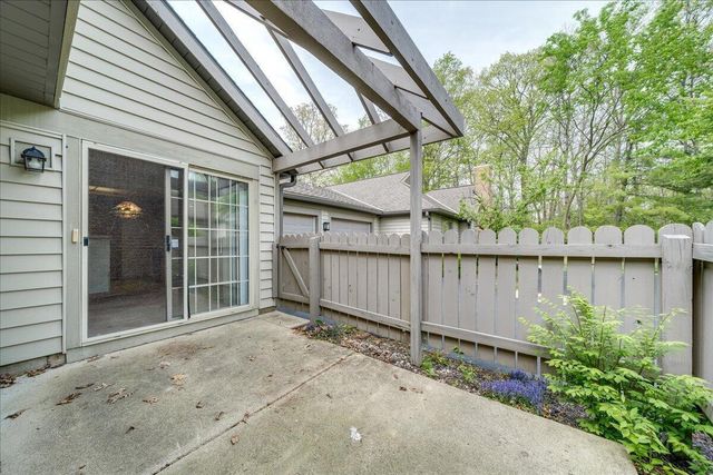 332 Hidden Ravines Drive, Powell, OH 43065