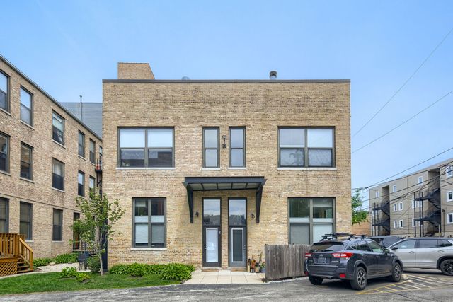 2511 W Moffat Street 111J, Chicago, IL 60647