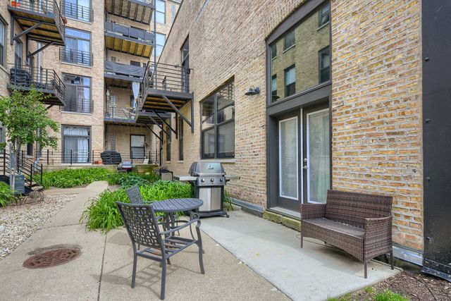 2511 W Moffat Street 111J, Chicago, IL 60647