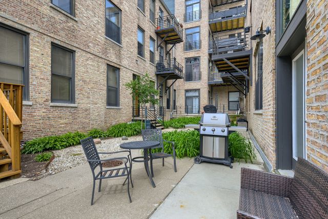 2511 W Moffat Street 111J, Chicago, IL 60647