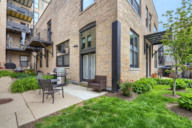 2511 W Moffat Street 111J, Chicago, IL 60647