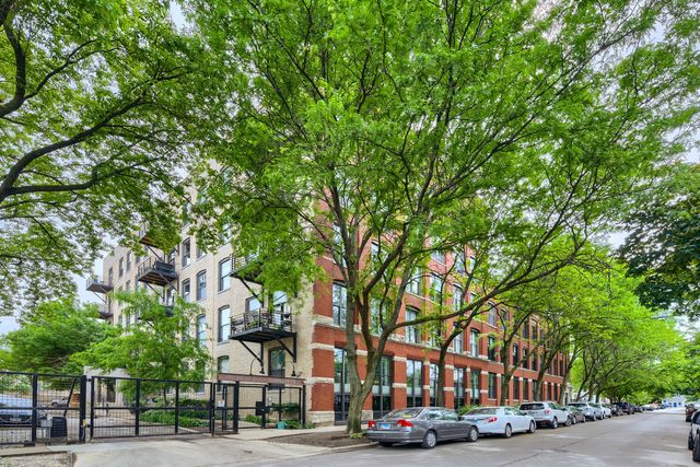 2511 W Moffat Street 111J, Chicago, IL 60647