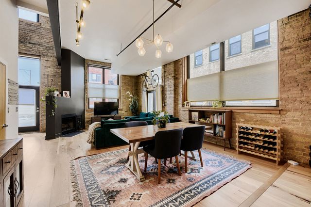 2511 W Moffat Street 111J, Chicago, IL 60647
