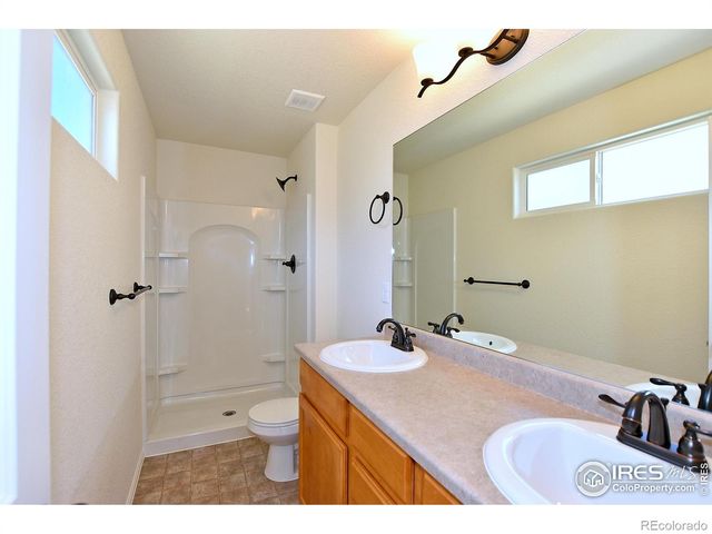 2400 Ivywood Lane, Johnstown, CO 80534