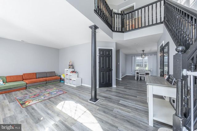 104 STONE HENGE DR, Swedesboro, NJ 08085