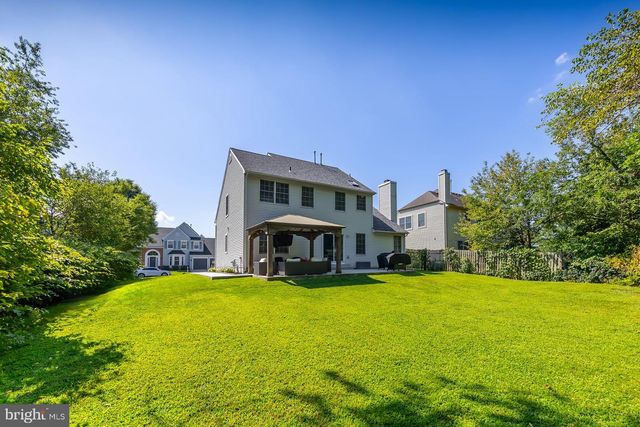 104 STONE HENGE DR, Swedesboro, NJ 08085