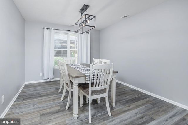 104 STONE HENGE DR, Swedesboro, NJ 08085