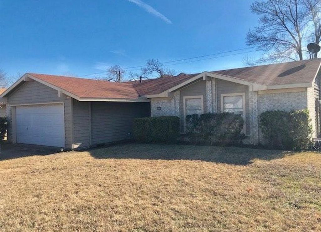 12212 Bishop Drive, Balch Springs, TX 75180