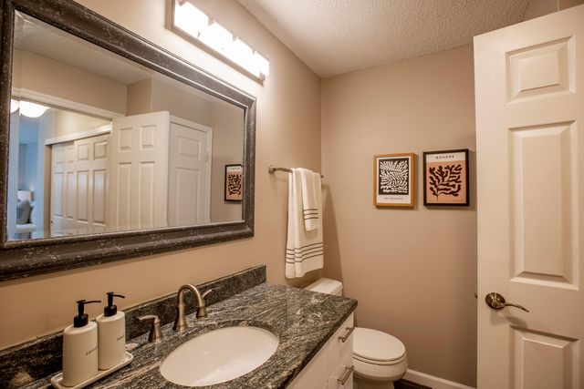39 Buttles Avenue, Columbus, OH 43215