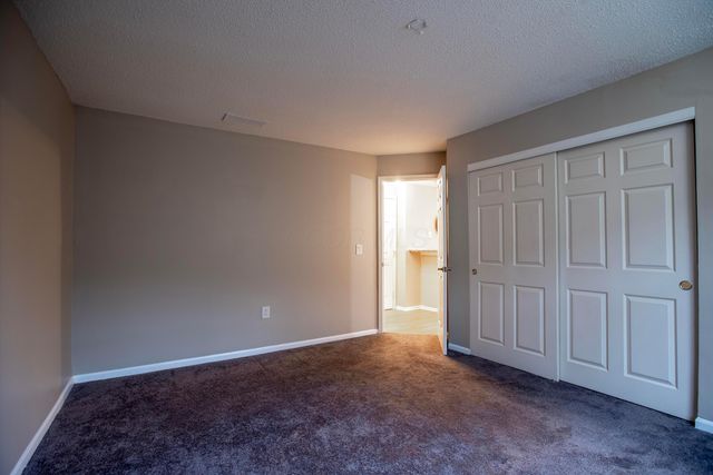 39 Buttles Avenue, Columbus, OH 43215
