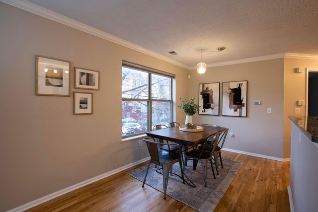 39 Buttles Avenue, Columbus, OH 43215