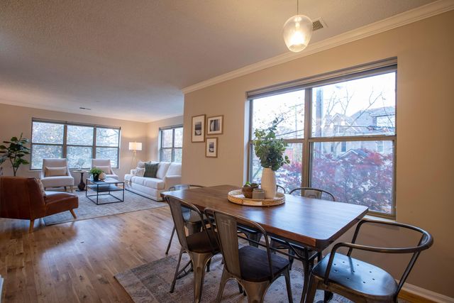 39 Buttles Avenue, Columbus, OH 43215