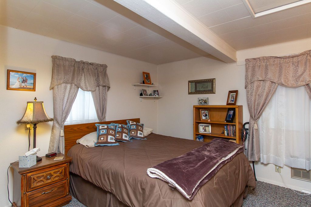 Image 15 of property listing at 607 4th Street W, Polson, MT 59860