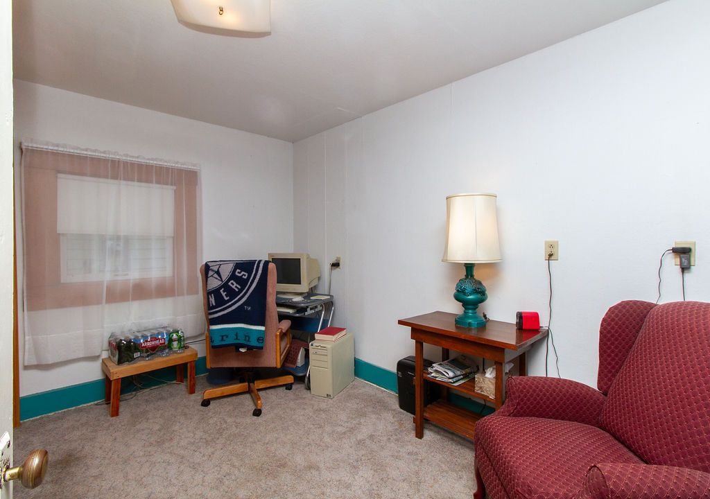Image 17 of property listing at 607 4th Street W, Polson, MT 59860