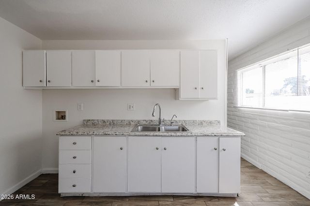 3119 W COUNTRY GABLES Drive, Phoenix, AZ 85053