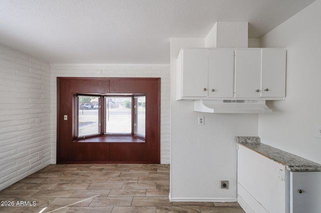 3119 W COUNTRY GABLES Drive, Phoenix, AZ 85053