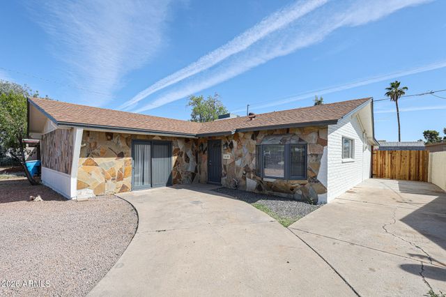 3119 W COUNTRY GABLES Drive, Phoenix, AZ 85053