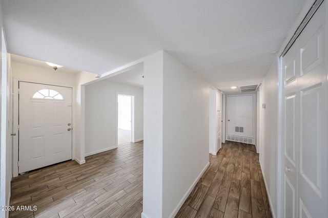 3119 W COUNTRY GABLES Drive, Phoenix, AZ 85053