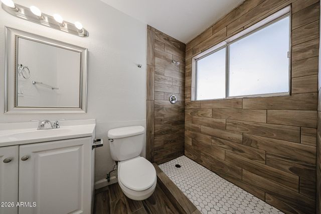 3119 W COUNTRY GABLES Drive, Phoenix, AZ 85053