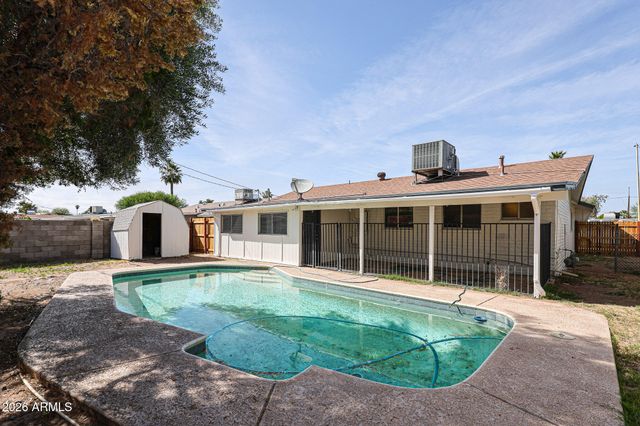 3119 W COUNTRY GABLES Drive, Phoenix, AZ 85053