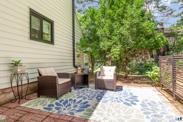 86 Hampton Park 86, Branford, CT 06405