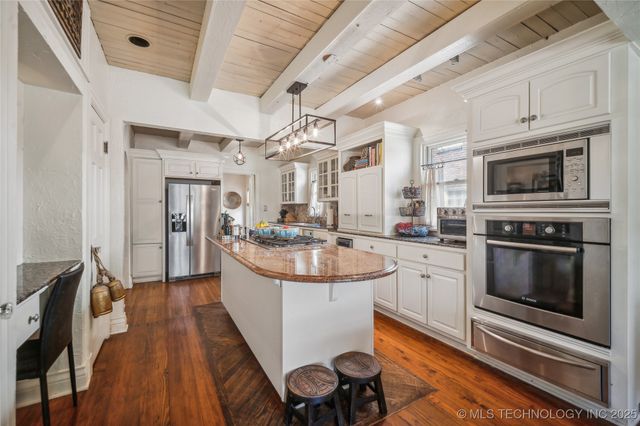 2251 S Saint Louis Avenue, Tulsa, OK 74114