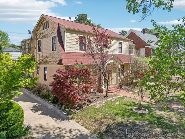 2251 S Saint Louis Avenue, Tulsa, OK 74114