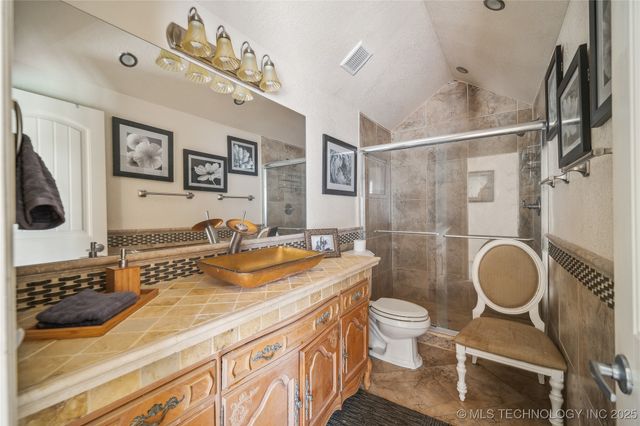 2251 S Saint Louis Avenue, Tulsa, OK 74114