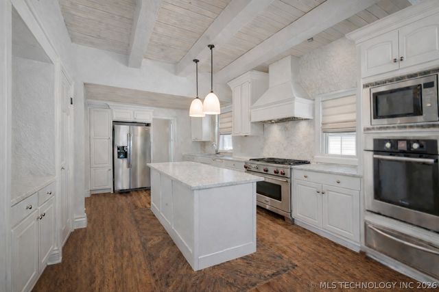 2251 S Saint Louis Avenue, Tulsa, OK 74114