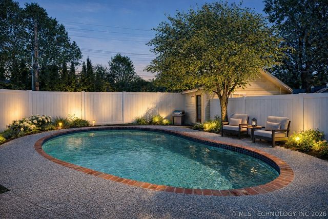 2251 S Saint Louis Avenue, Tulsa, OK 74114