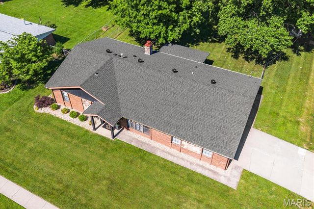 715 N Lincoln Avenue, O'fallon, IL 62269