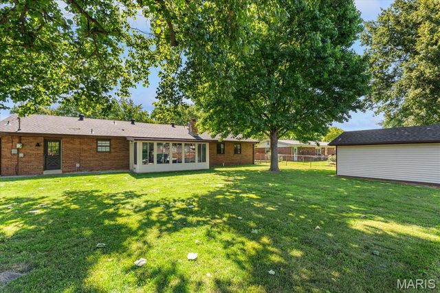 715 N Lincoln Avenue, O'fallon, IL 62269