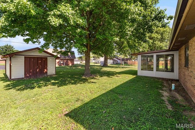 715 N Lincoln Avenue, O'fallon, IL 62269