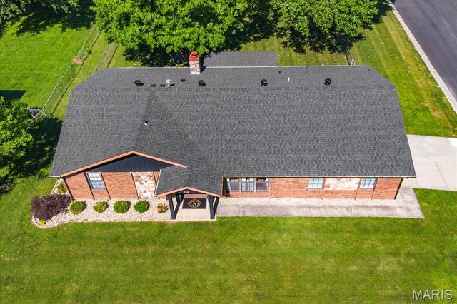 715 N Lincoln Avenue, O'fallon, IL 62269