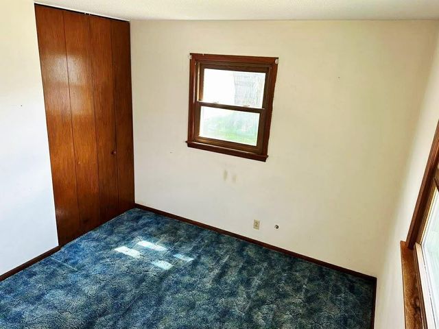 1100 18th Avenue, Charles City, IA 50616