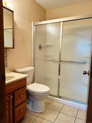 1100 18th Avenue, Charles City, IA 50616